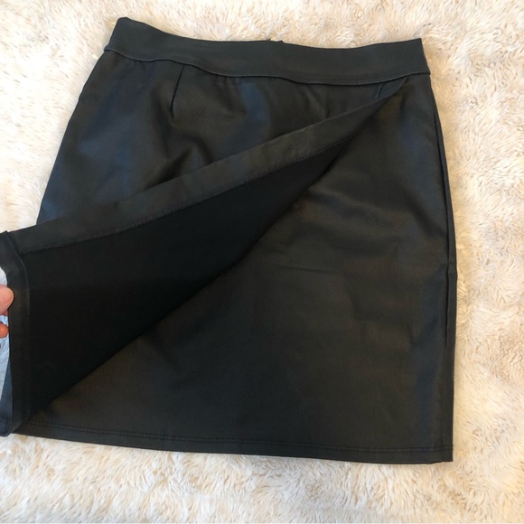 Faux Leather Mini Skirt - Picture 4 of 5